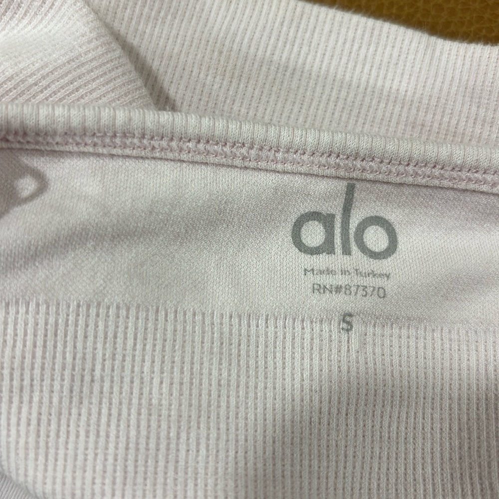 Alo sports bra - Picture 3 of 3